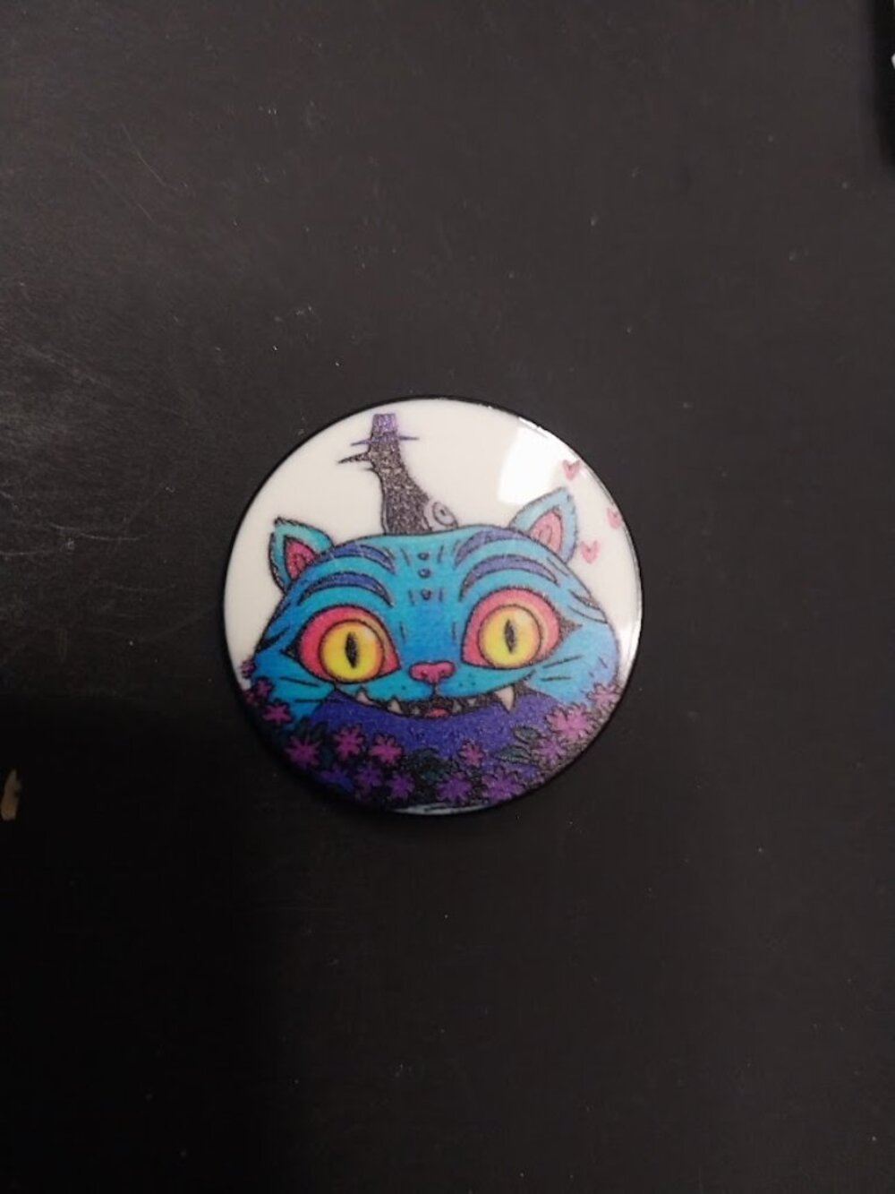 KPop Demon Hunters: Tigger & Bird Pin - Picture 2 of 3